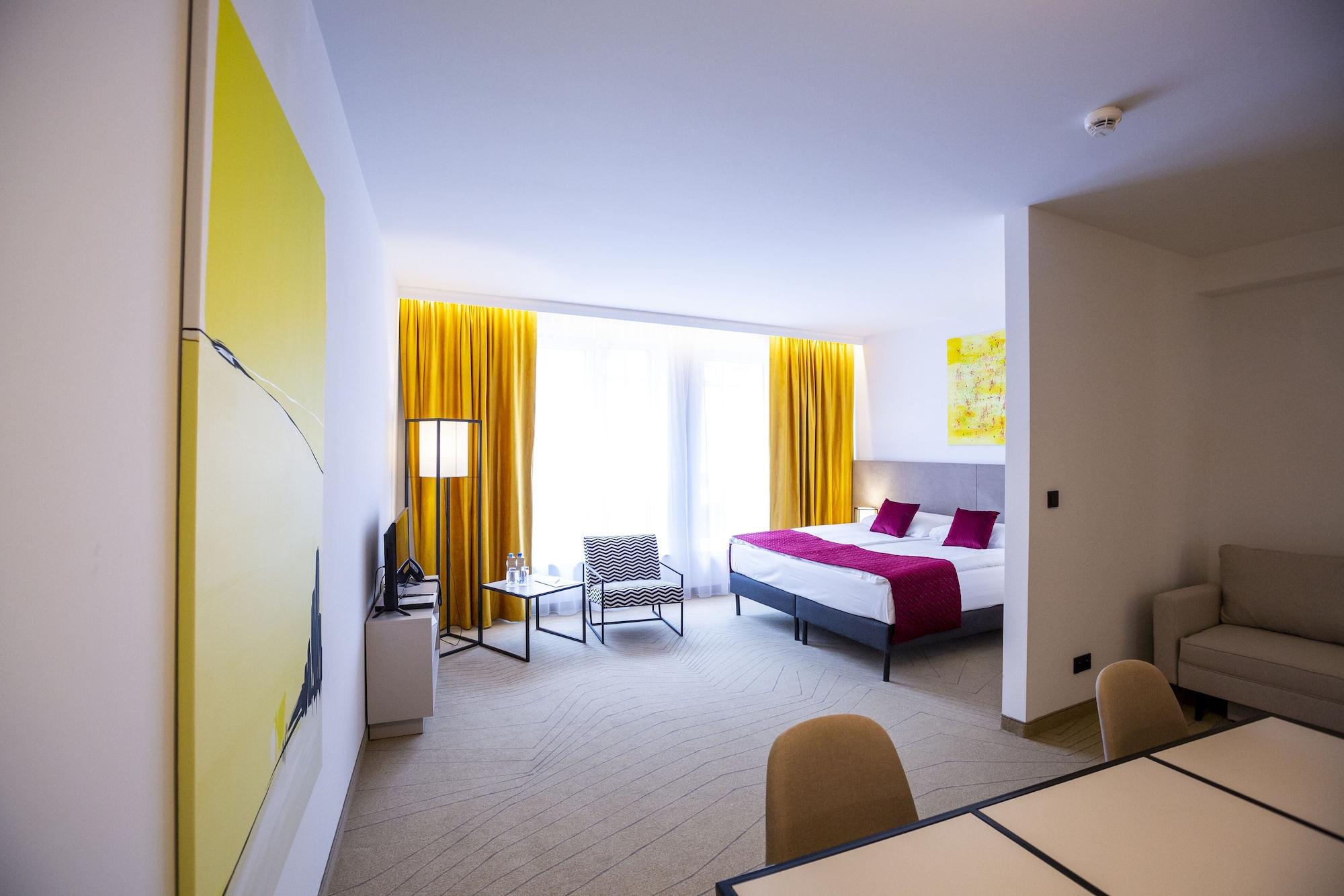 Arche Krakowska 4* Warszawa